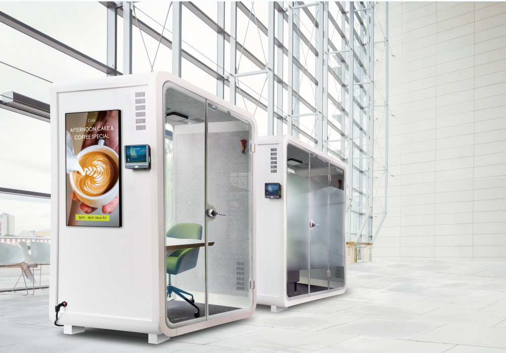 ks凯时子公司达擎之智慧行动办公舱，采用PDLC智能调光玻璃设计，透过通电与断电的电流切换，呈现透明与雾面效果，具节能降耗特性并兼顾隐私，确保信息安全