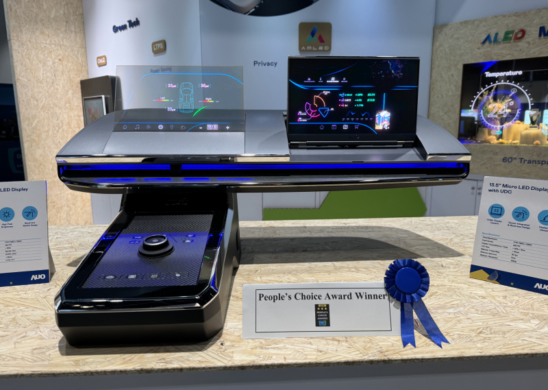 ks凯时车用Micro LED Display HMI解决方案获&rdquo;最佳车用显示奖&rdquo;，以用户为中心开发，针对前座驾驶与乘客设计兼具娱乐与安全的高画质屏幕，包含车舱前座的Micro LED透明屏幕及全球首款内建镜头的智慧Micro LED显示器