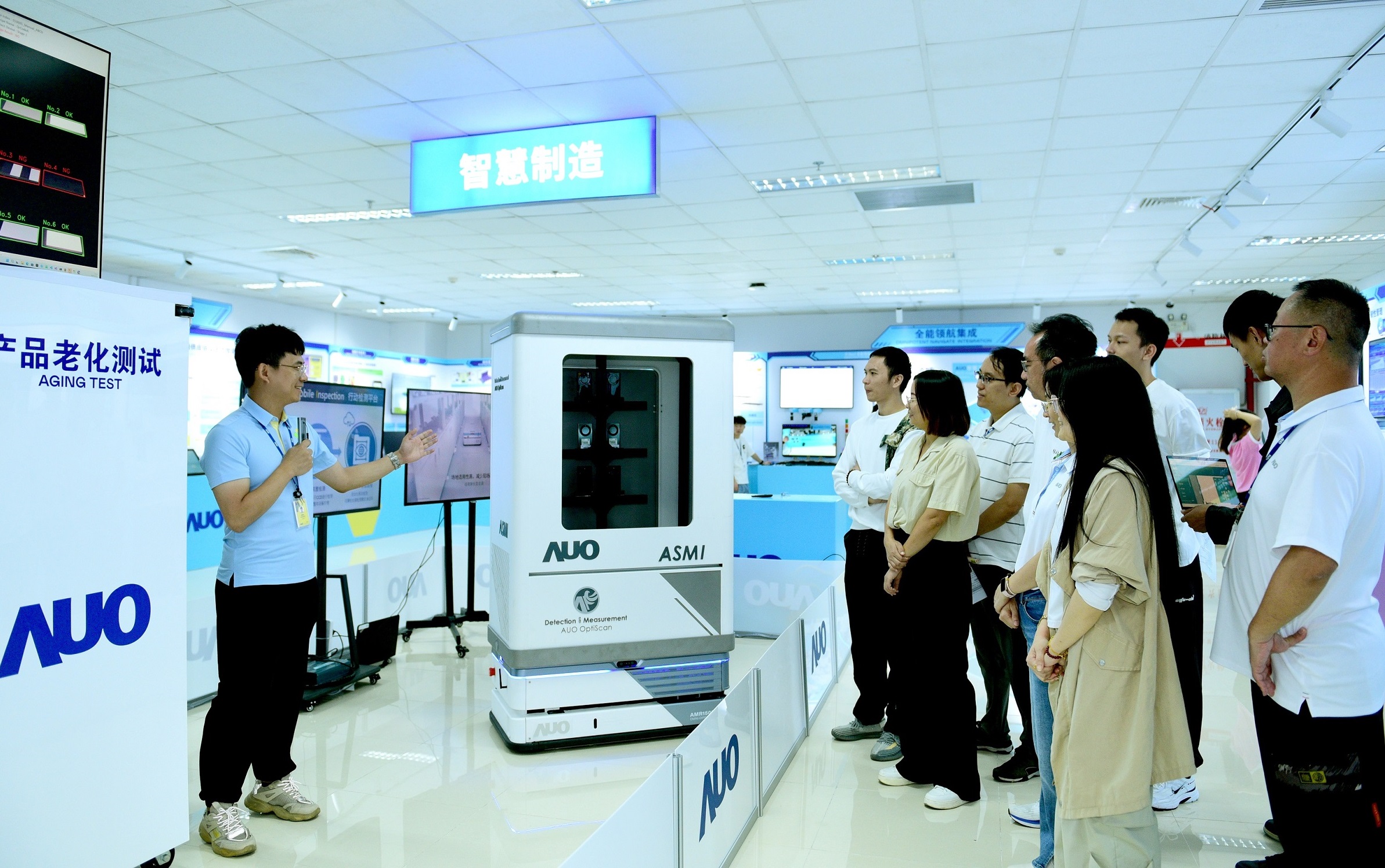 ks凯时厦门将5G+ABC技术串联生产管理全流程，打通研发、采购、生管、制程、设备、质量等产品全生命周期制造流程，完成数字化设计、智慧供应链、智能座舱、全流程设备管理、数据驱动优化、智慧在线检测、智慧品管等自适应生产模式升级